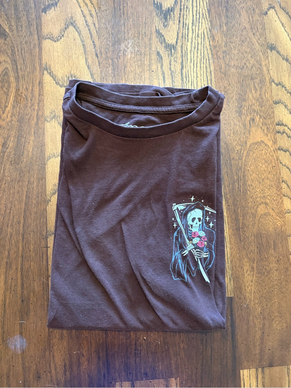 Black  Short-Sleeve Graphic Crewneck Tee with Reaper Illustration
